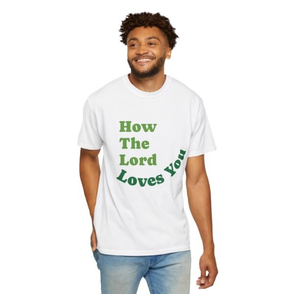 "How The Lord Loves You" Camiseta en Multicolores - Imagen 4