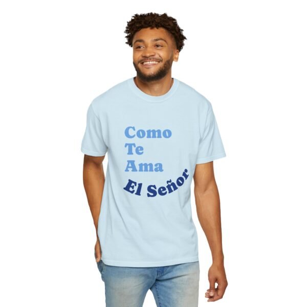 "Como Te Ama El Señor" Camiseta en Multicolores - Imagen 11
